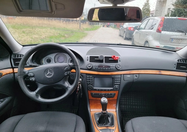 Mercedes-Benz Klasa E cena 18000 przebieg: 414692, rok produkcji 2006 z Tłuszcz małe 79